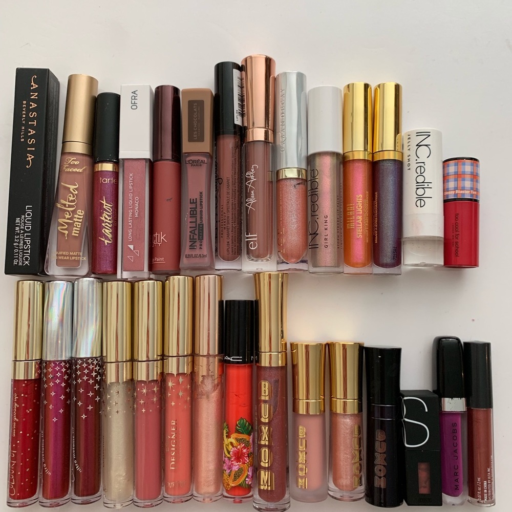 HUGE LOT PRESTIGE BRAND LIQUID LIPSTICK LIPGLOSS